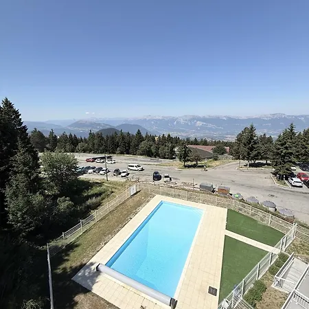 Stud 4 Pers Roche Beranger Piscine